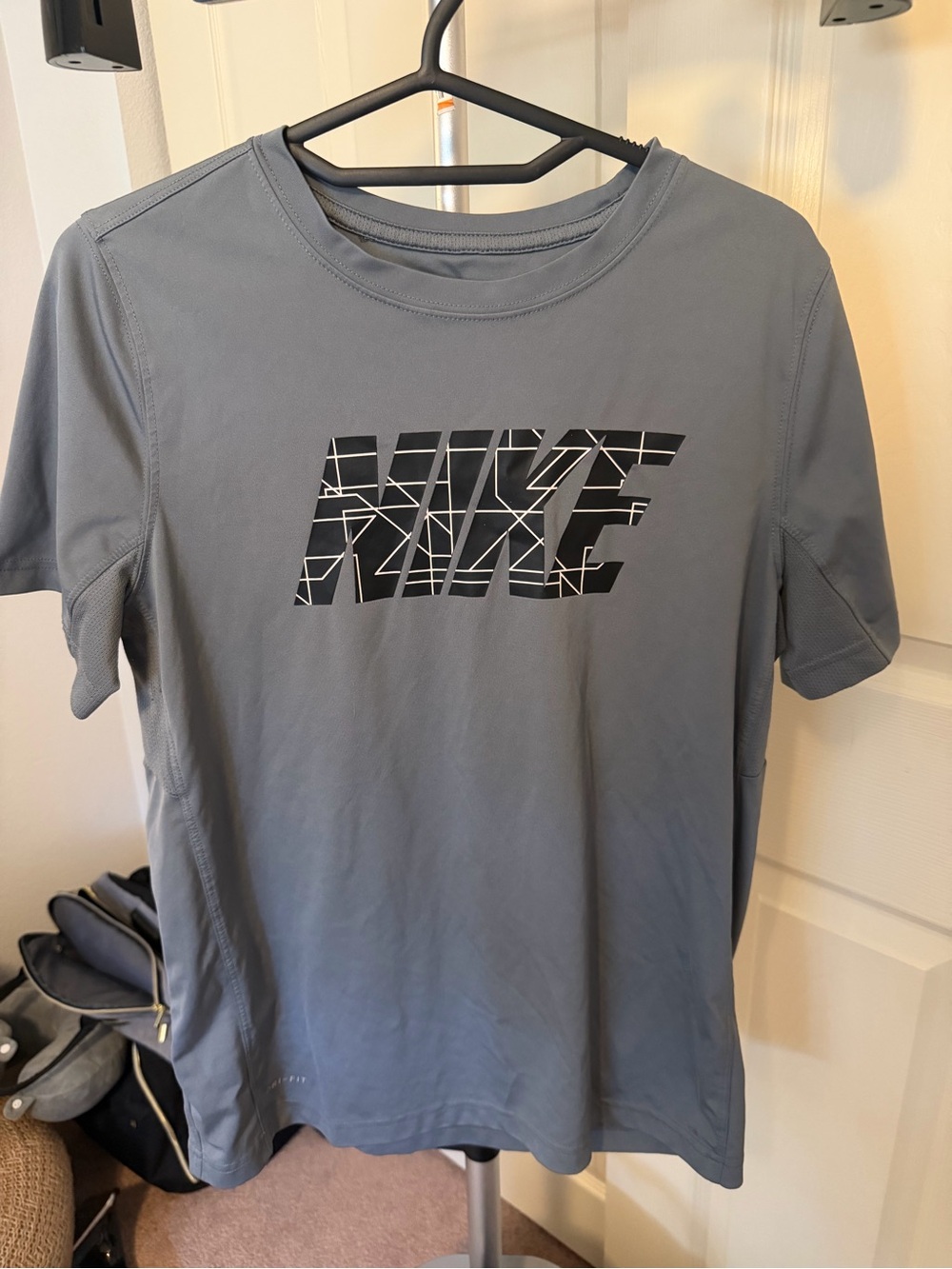 Nike Dri-FIT Gray Graphic Training T-Shirt Size XL